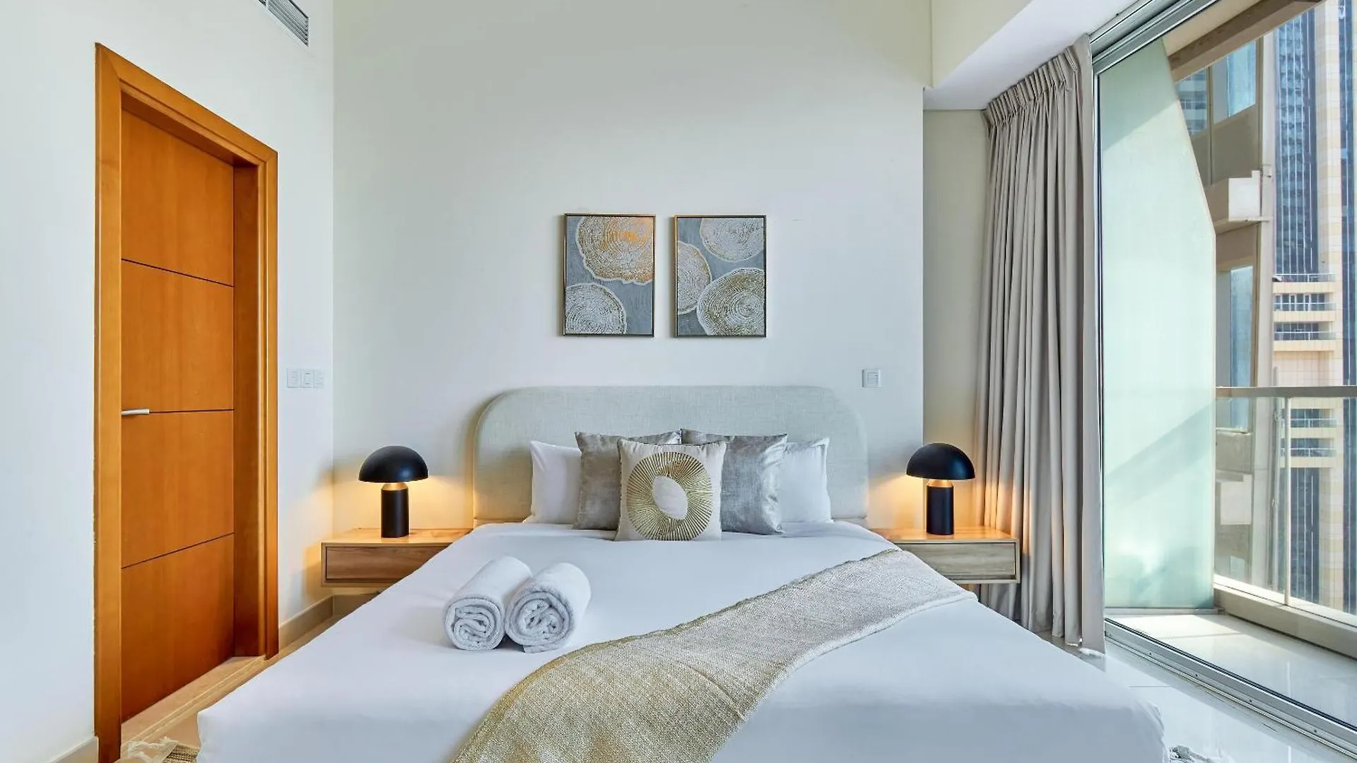 Bnbmehomes - Ocean Heights دبي 0*,  الإمارات العربية المتحدة